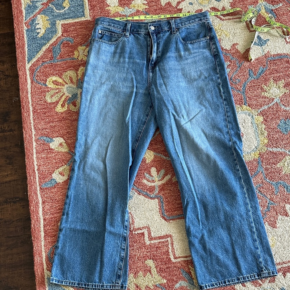 Uniqlo women 12 Relaxed Blue Jeans